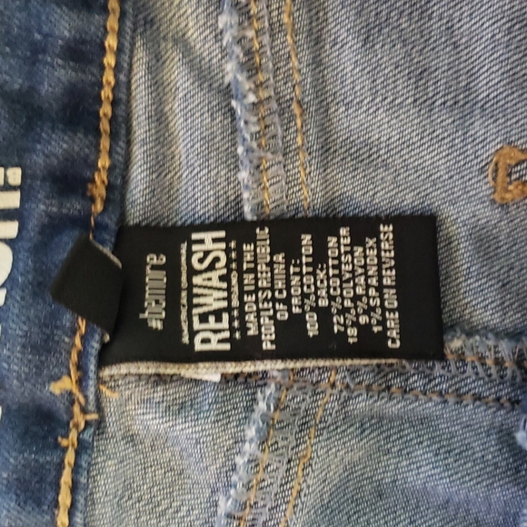 Jeans skirt size 0. - Picture 5 of 10